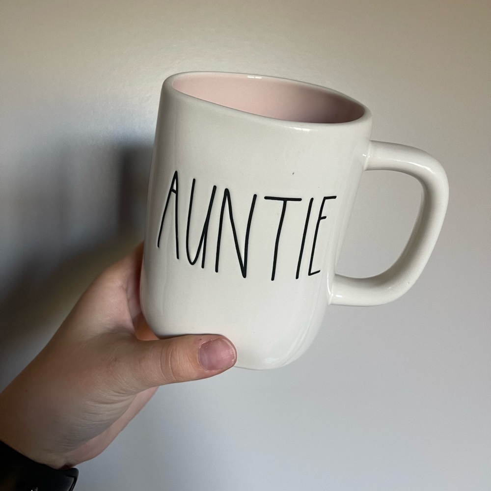 Rae Dunn Auntie mug